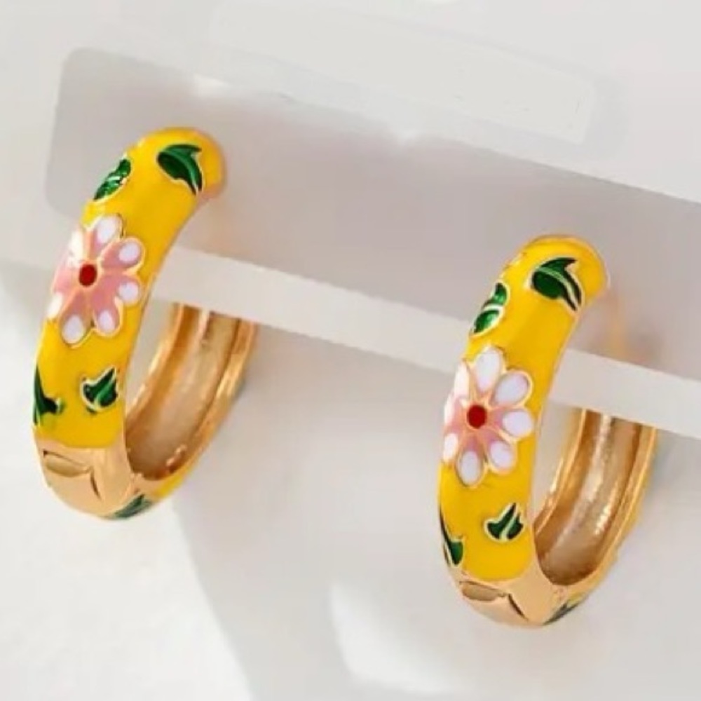 Pink & White Flower Yellow Enamel Gold Toned Hoop Earrings - Picture 3 of 3